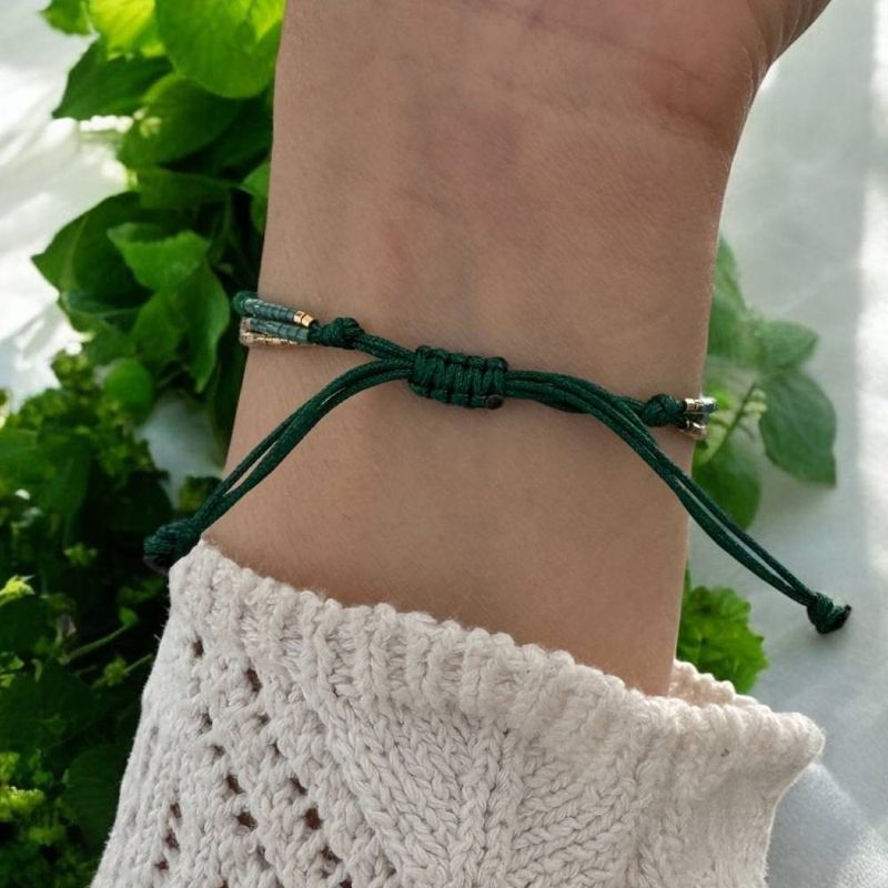Fashion, accesorii si bijuterii - Femei - Bijuterii femei - Bratari femei - Bratara handmade snur 3 straturi Safiya cu Miyuki si Jad Verde - Infinity.ro