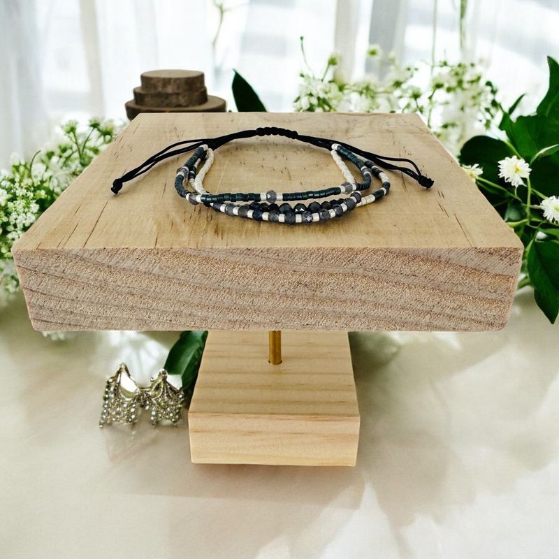 Fashion, accesorii si bijuterii - Femei - Bijuterii femei - Bratari femei - Bratara handmade snur, 3 straturi din Miyuki, Iolit si Hematit - Infinity.ro