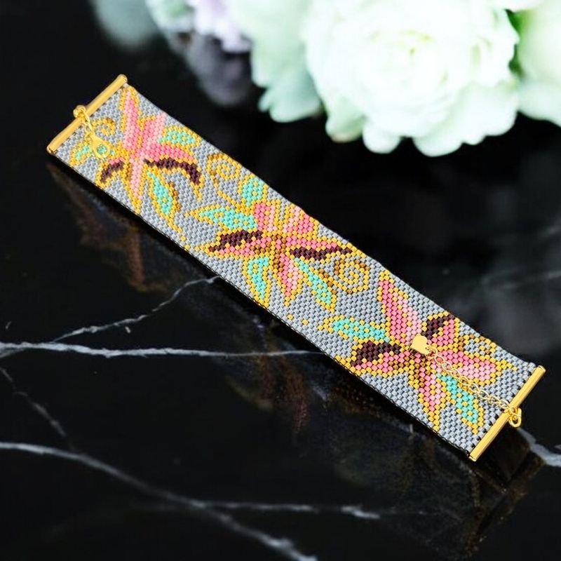 Fashion, accesorii si bijuterii - Femei - Bijuterii femei - Bratari femei - Susur de petale - Bratara lata eleganta din margele japoneze miyuki- model floral - Infinity.ro
