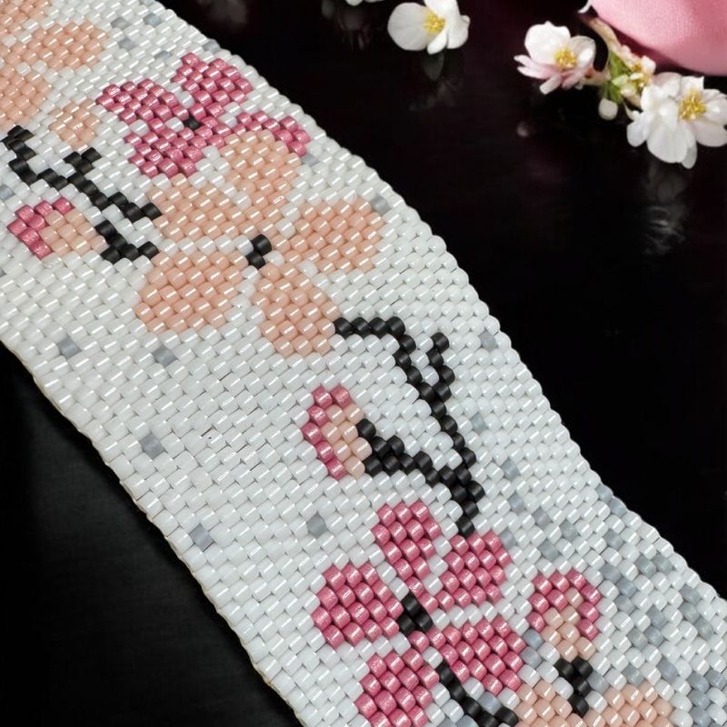 Fashion, accesorii si bijuterii - Femei - Bijuterii femei - Bratari femei - Armonie in floare- Bratara lata eleganta din margele japoneze miyuki- model floral - Infinity.ro