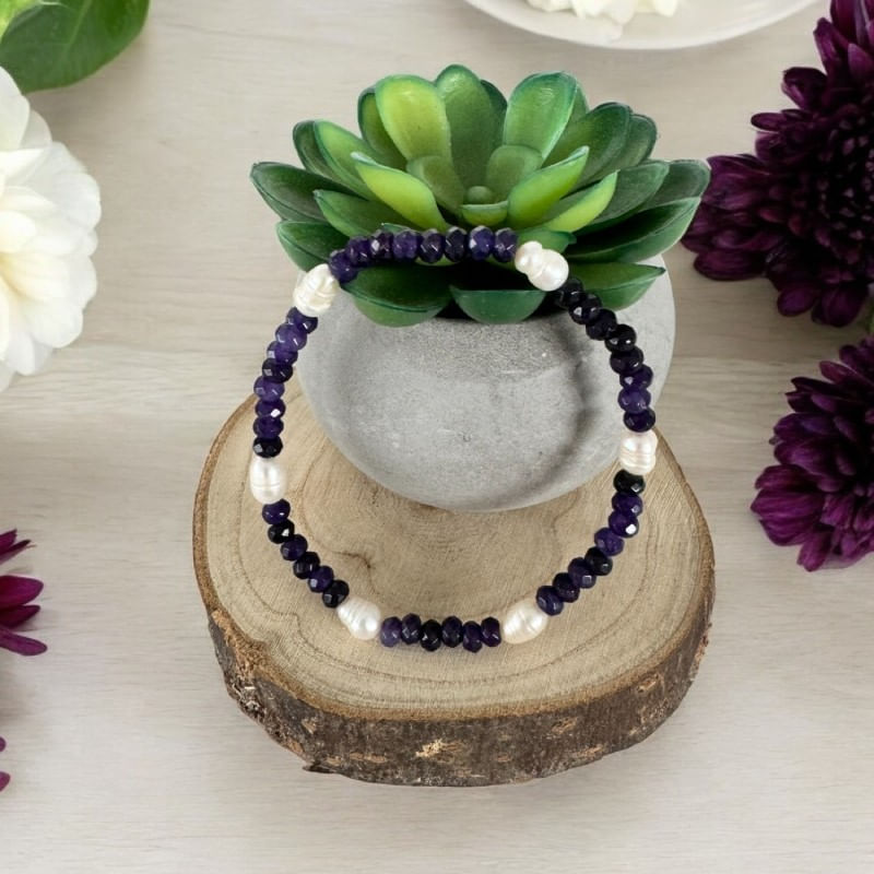 Fashion, accesorii si bijuterii - Femei - Bijuterii femei - Bratari femei - Bratara dama Nedia cu Jad Mov fatetat cu Perle Naturale - Infinity.ro