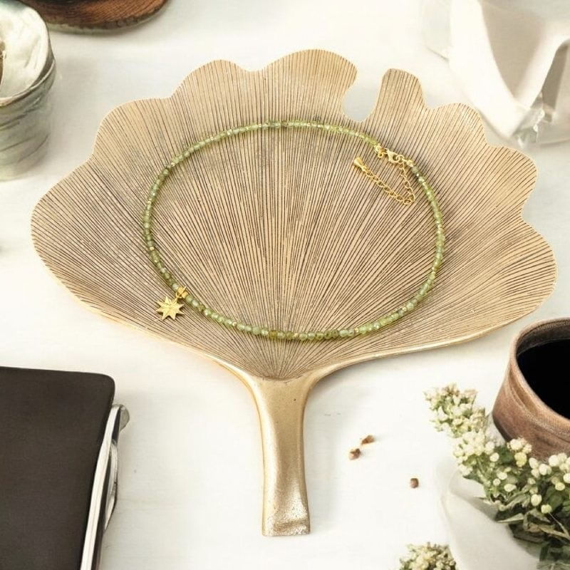 Fashion, accesorii si bijuterii - Femei - Bijuterii femei - Coliere femei - Colier choker femei Coronis din cristale de Peridot si argint placat cu aur - Infinity.ro