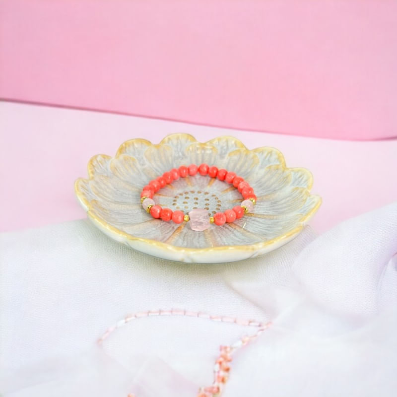 Fashion, accesorii si bijuterii - Femei - Bijuterii femei - Bratari femei - Bratara femei Karissa din margele de coral si cuart roz cu accesorii din argint 925 placat cu aur - Infinity.ro
