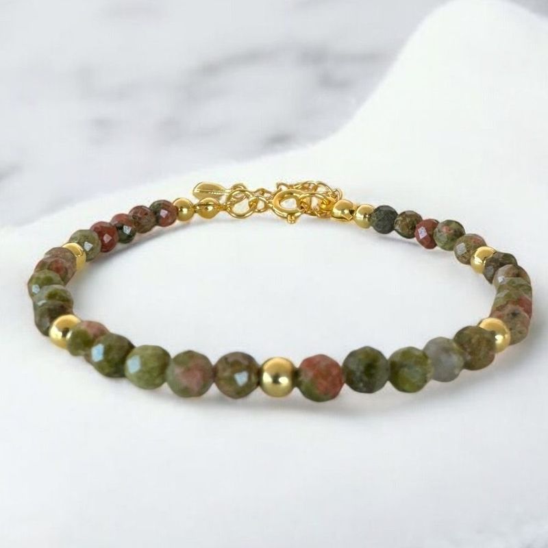 Fashion, accesorii si bijuterii - Femei - Bijuterii femei - Bratari femei - Bratara dama Samira din cristale de Unakit realizata manual cu accesorii si inchidere din argint placat cu aur - Infinity.ro