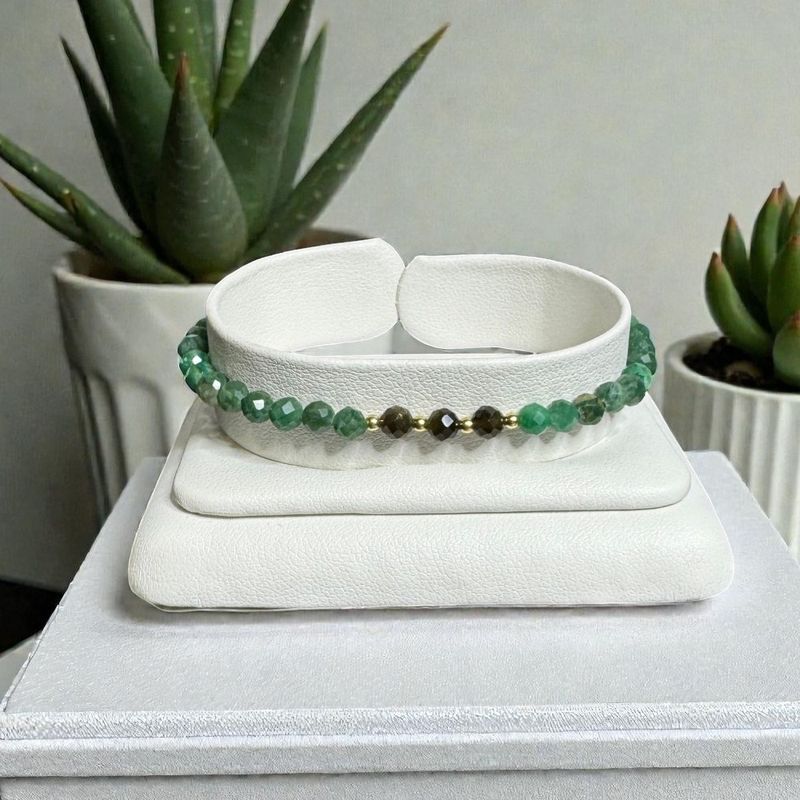 Fashion, accesorii si bijuterii - Femei - Bijuterii femei - Bratari femei - Bratara pentru femei Rana din Smarald African, Obsidian si Jad Verde cu Argint placat cu Aur - Infinity.ro