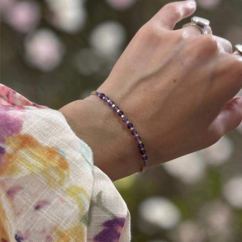 Fashion, accesorii si bijuterii - Femei - Bijuterii femei - Bratari femei - Bratara eleganta cu cristale de Ametist cu Miyuki mov si argint placat cu aur - Infinity.ro