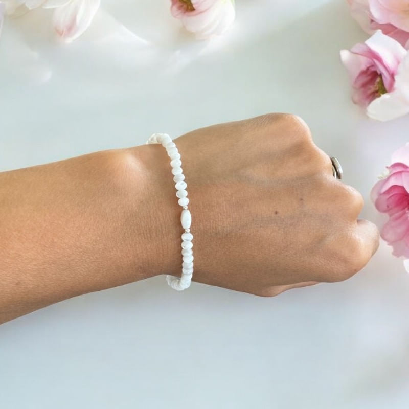 Fashion, accesorii si bijuterii - Femei - Bijuterii femei - Bratari femei - Bratara dama Carolina din sidef de scoica cu accesorii din argint 925 - Infinity.ro