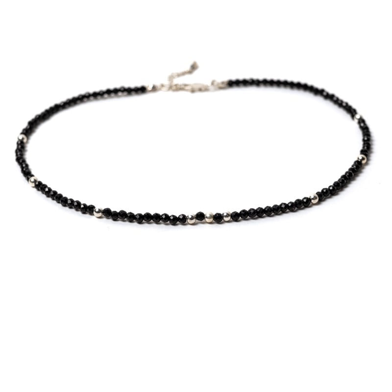 Fashion, accesorii si bijuterii - Femei - Bijuterii femei - Coliere femei - Colier choker Blake din pietre semipretioase de Spinel negre, cu accesorii si sistem de inchidere din argint 925 - Infinity.ro