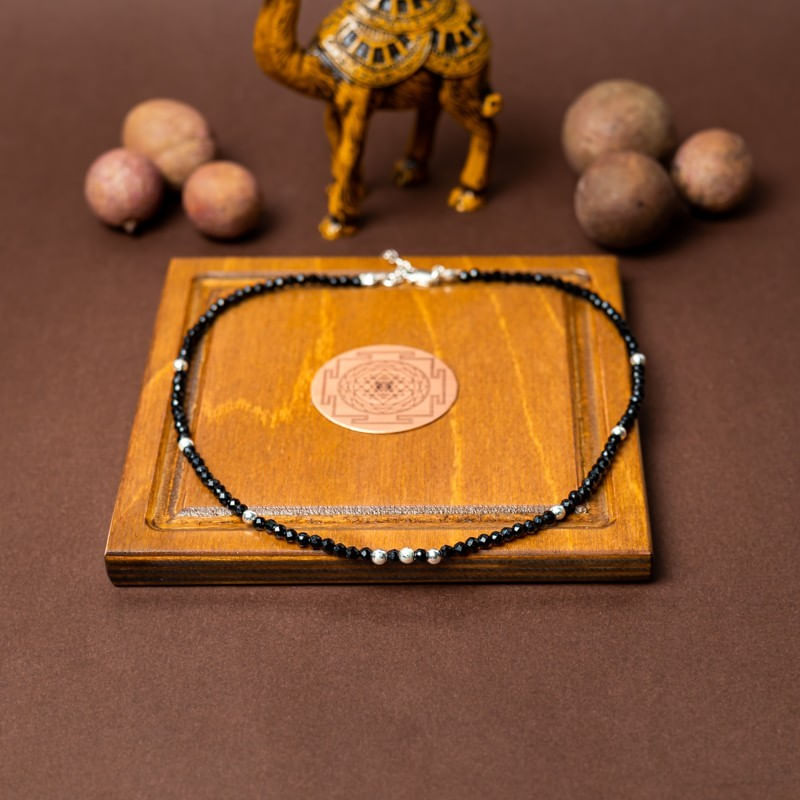 Fashion, accesorii si bijuterii - Femei - Bijuterii femei - Coliere femei - Colier choker Blake din pietre semipretioase de Spinel negre, cu accesorii si sistem de inchidere din argint 925 - Infinity.ro