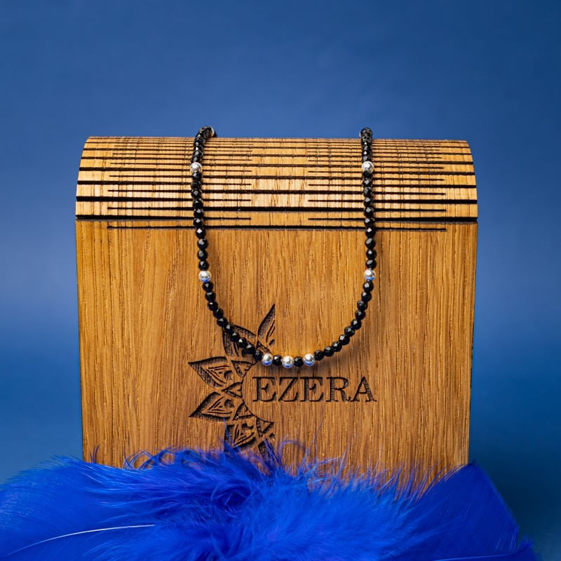 Fashion, accesorii si bijuterii - Femei - Bijuterii femei - Coliere femei - Colier choker Blake din pietre semipretioase de Spinel negre, cu accesorii si sistem de inchidere din argint 925 - Infinity.ro
