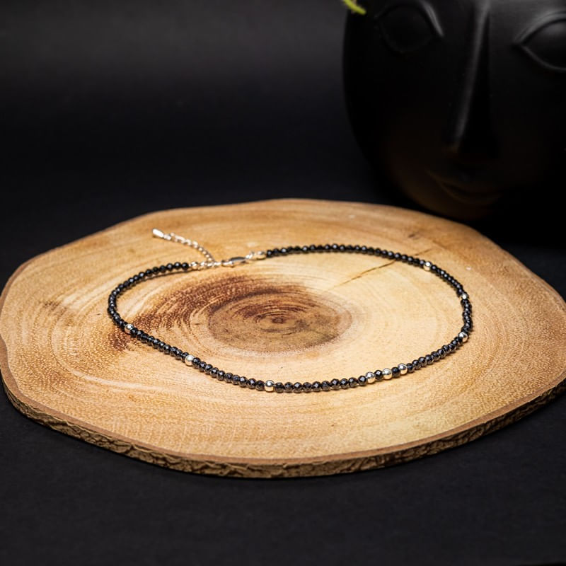Fashion, accesorii si bijuterii - Femei - Bijuterii femei - Coliere femei - Colier choker Blake din pietre semipretioase de Spinel negre, cu accesorii si sistem de inchidere din argint 925 - Infinity.ro