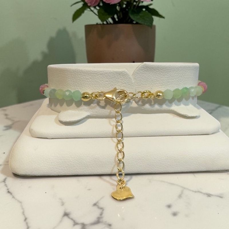 Fashion, accesorii si bijuterii - Femei - Bijuterii femei - Bratari femei - Bratara Solandra din smarald si turmalina roz cu accesorii si inchidere din argint placat cu aur - Infinity.ro