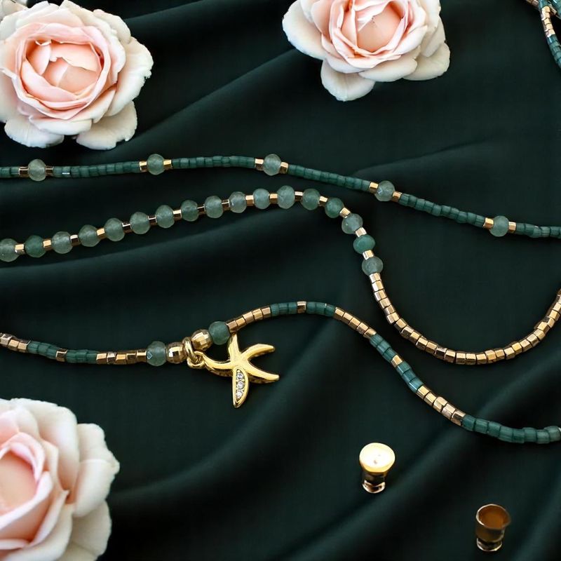 Fashion, accesorii si bijuterii - Femei - Bijuterii femei - Coliere femei - Colier handmade in 3 straturi verde Safyia cu Miyuki, Jad Verde si argint - Infinity.ro