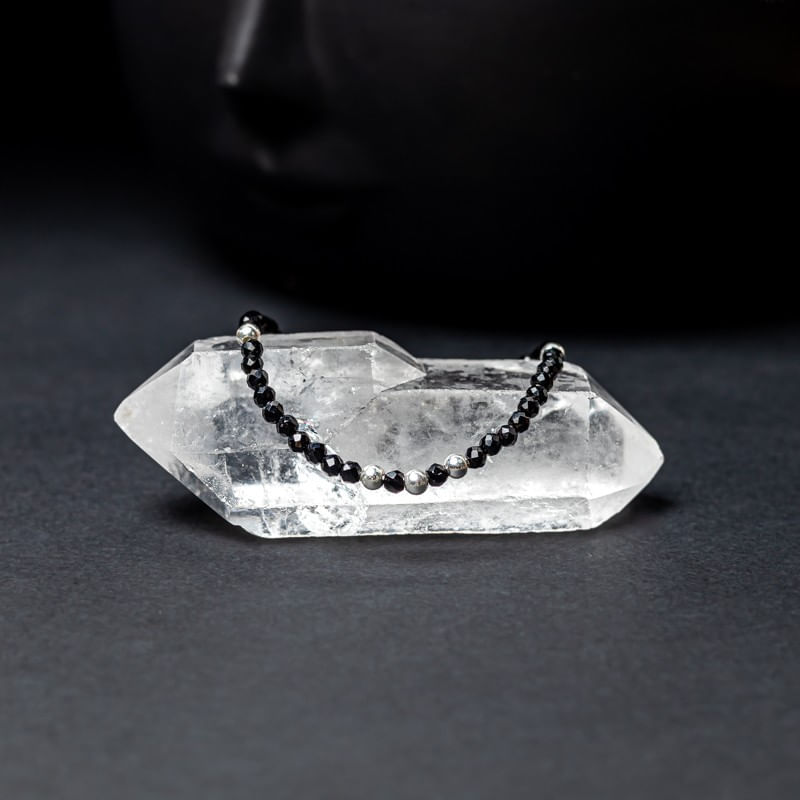 Fashion, accesorii si bijuterii - Femei - Bijuterii femei - Bratari femei - Bratara dama pietre semipretioase Blake din Spinel negru, cu accesorii si sistem de inchidere din argint - Infinity.ro