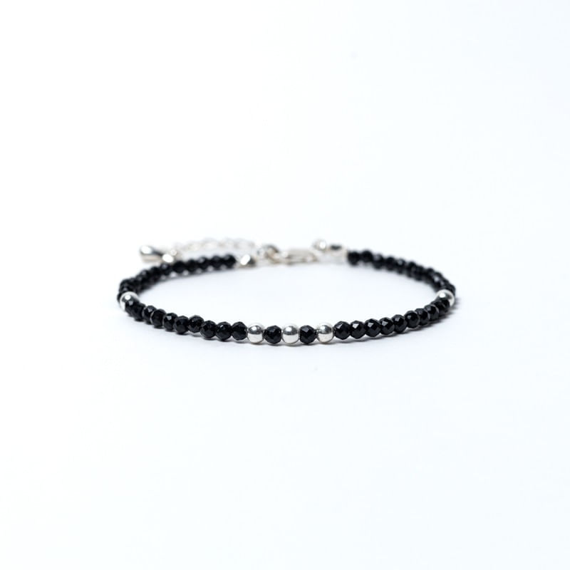 Fashion, accesorii si bijuterii - Femei - Bijuterii femei - Bratari femei - Bratara dama pietre semipretioase Blake din Spinel negru, cu accesorii si sistem de inchidere din argint - Infinity.ro