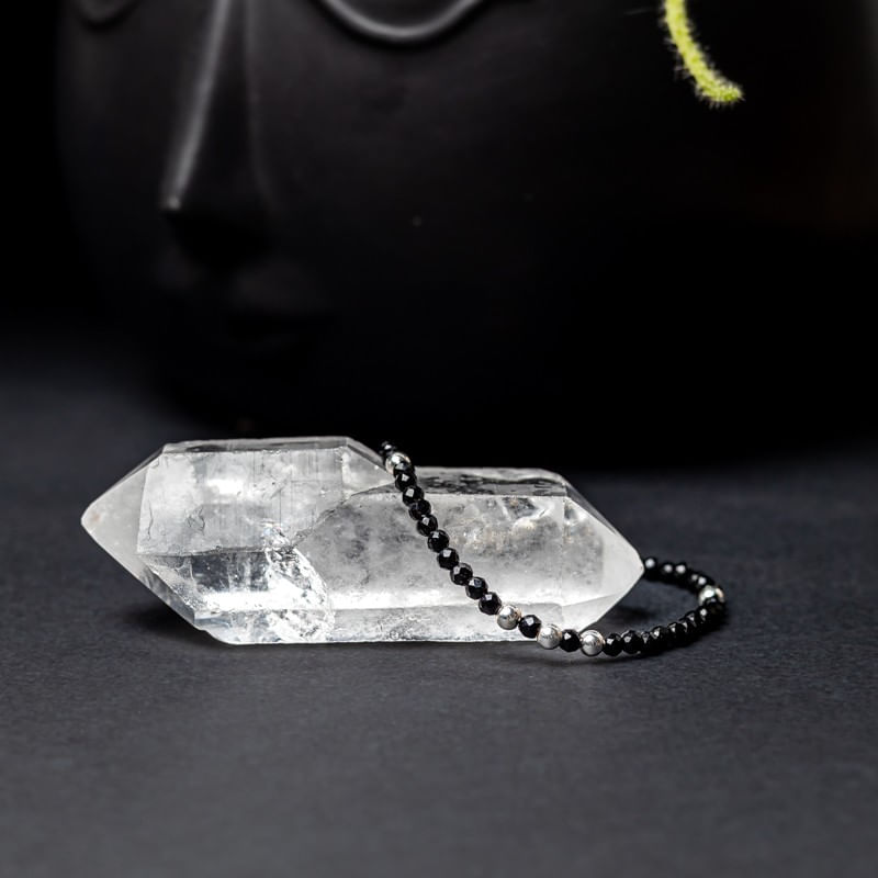 Fashion, accesorii si bijuterii - Femei - Bijuterii femei - Bratari femei - Bratara dama pietre semipretioase Blake din Spinel negru, cu accesorii si sistem de inchidere din argint - Infinity.ro