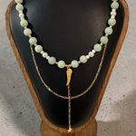 Fashion, accesorii si bijuterii - Femei - Bijuterii femei - Coliere femei - Colier multistrat cu margele naturale de Jad verde smarald si argint placat cu aur - Infinity.ro