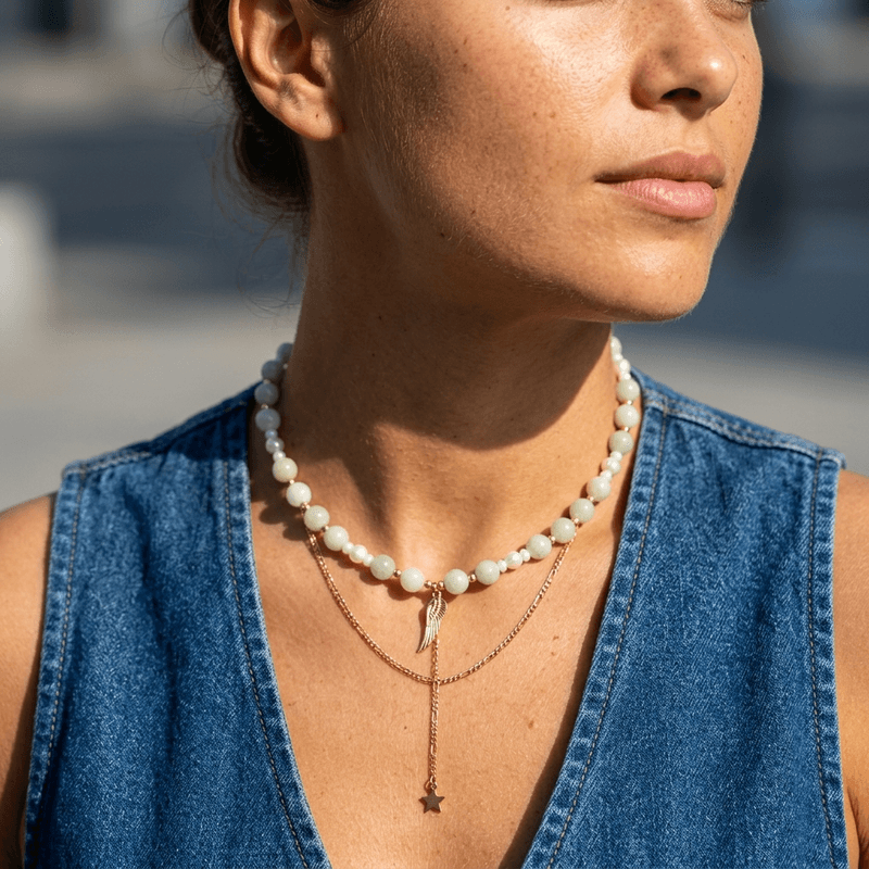 Fashion, accesorii si bijuterii - Femei - Bijuterii femei - Coliere femei - Colier multistrat cu margele naturale de Jad verde smarald si argint placat cu aur - Infinity.ro