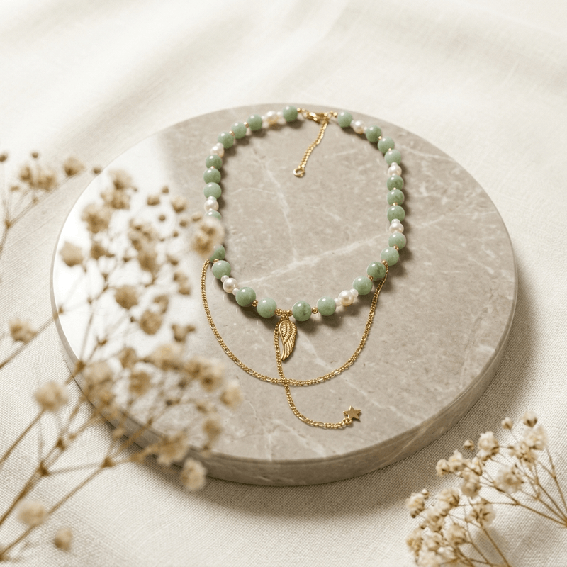 Fashion, accesorii si bijuterii - Femei - Bijuterii femei - Coliere femei - Colier multistrat cu margele naturale de Jad verde smarald si argint placat cu aur - Infinity.ro