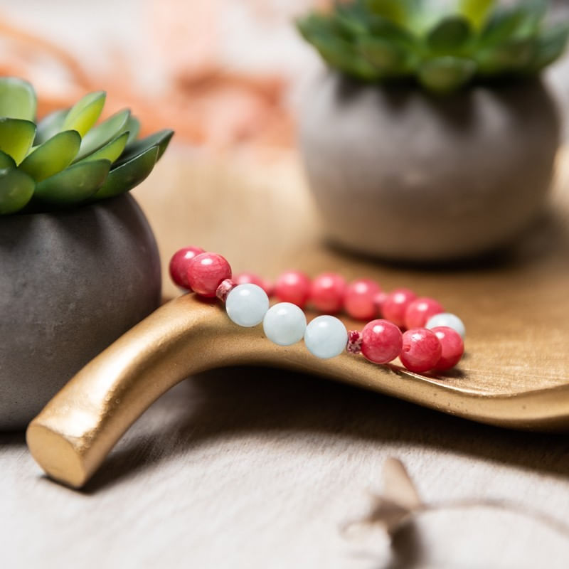 Fashion, accesorii si bijuterii - Femei - Bijuterii femei - Bratari femei - Bratara femei pietre semipretioase din Jad Rosu si Acvamarin, Noel, sfere de 8mm - Infinity.ro
