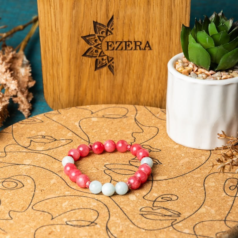 Fashion, accesorii si bijuterii - Femei - Bijuterii femei - Bratari femei - Bratara femei pietre semipretioase din Jad Rosu si Acvamarin, Noel, sfere de 8mm - Infinity.ro
