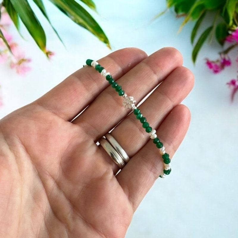 Fashion, accesorii si bijuterii - Femei - Bijuterii femei - Bratari femei - Bratara Jad Verde si Perle Naturale Mavis, cu argint 925 - Infinity.ro