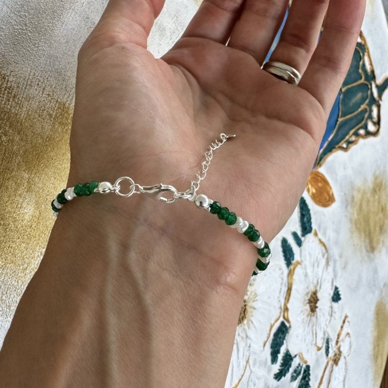 Fashion, accesorii si bijuterii - Femei - Bijuterii femei - Bratari femei - Bratara Jad Verde si Perle Naturale Mavis, cu argint 925 - Infinity.ro