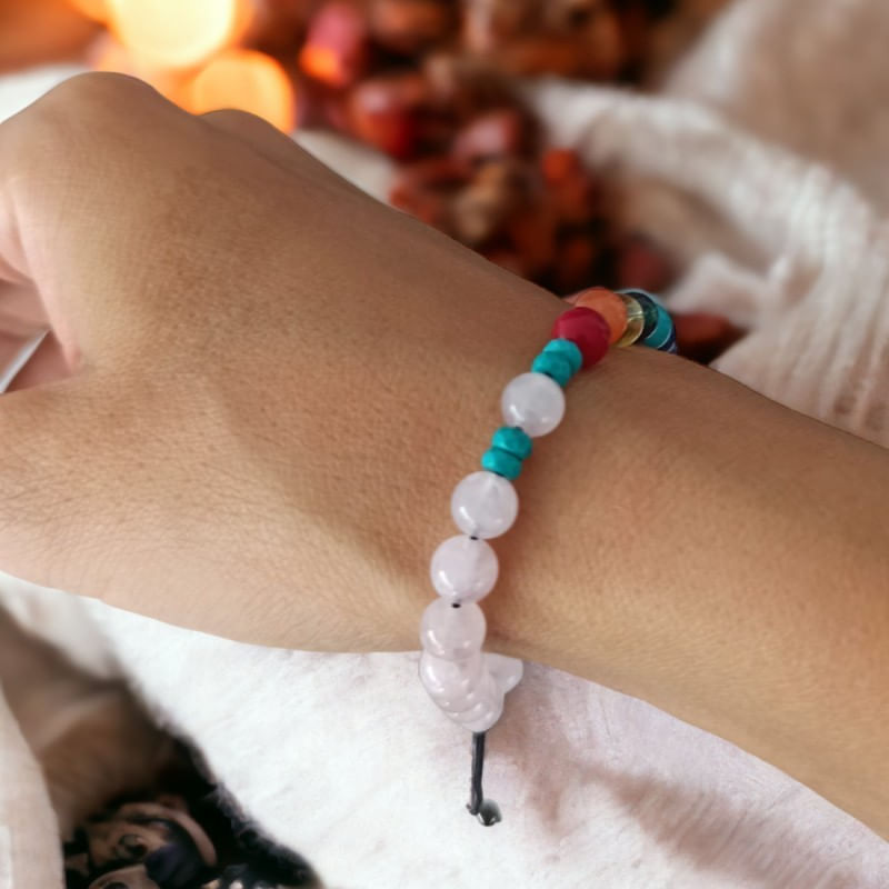 Fashion, accesorii si bijuterii - Femei - Bijuterii femei - Bratari femei - Bratara 7 Chakre Olea cu snur din cristale naturale Cuart Roz de Madagascar 6mm - Infinity.ro