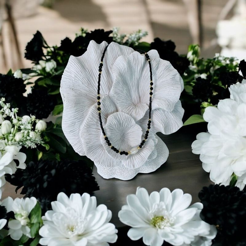 Fashion, accesorii si bijuterii - Femei - Bijuterii femei - Coliere femei - Colier choker handmade Elina din miyuki negru cu Obsidian si argint placat cu aur 925 - Infinity.ro