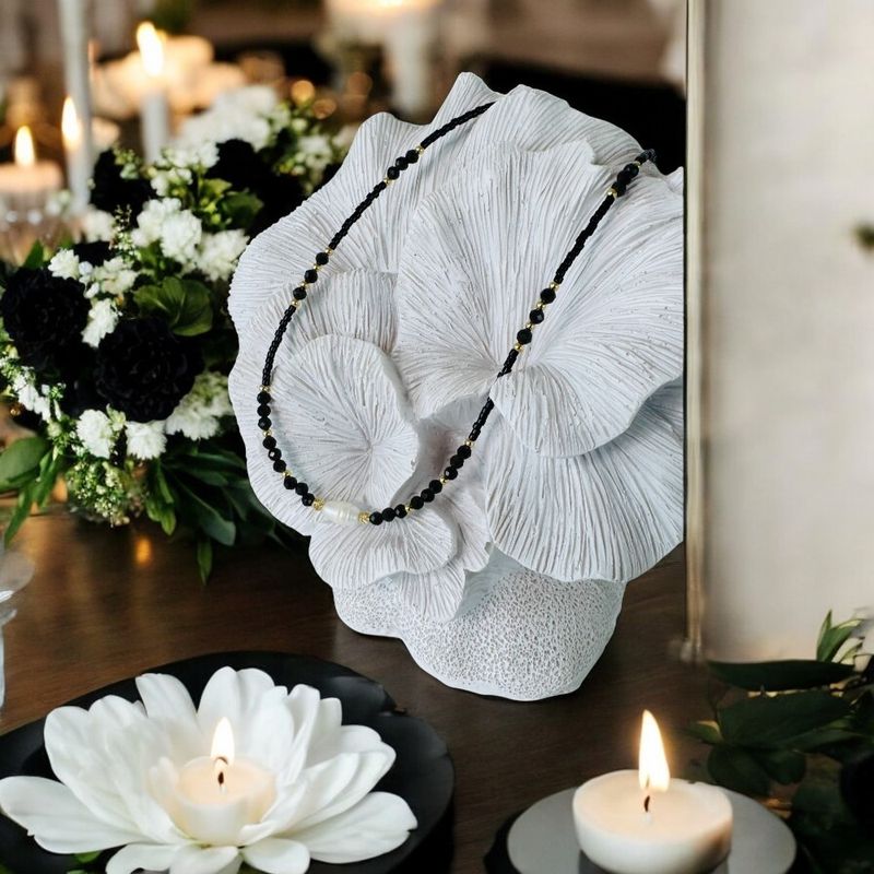 Fashion, accesorii si bijuterii - Femei - Bijuterii femei - Coliere femei - Colier choker handmade Elina din miyuki negru cu Obsidian si argint placat cu aur 925 - Infinity.ro