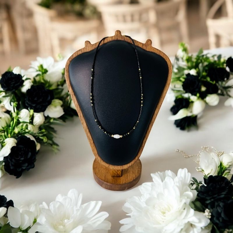 Fashion, accesorii si bijuterii - Femei - Bijuterii femei - Coliere femei - Colier choker handmade Elina din miyuki negru cu Obsidian si argint placat cu aur 925 - Infinity.ro