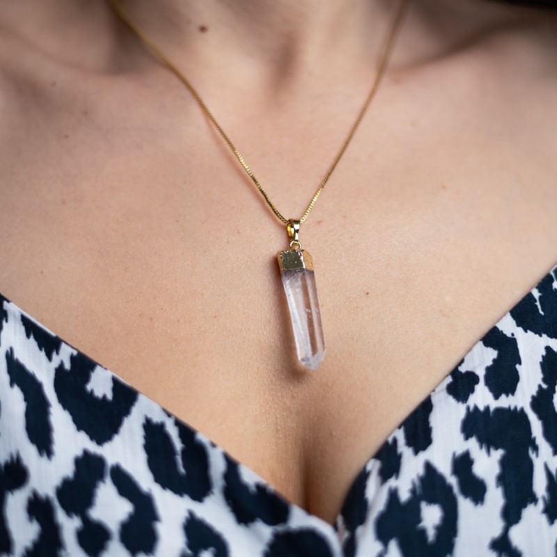 Fashion, accesorii si bijuterii - Femei - Bijuterii femei - Coliere femei - Lant cu Pandantiv Cuart Alb Cristal Stanca brut Apala, placat cu aur 18K - Infinity.ro
