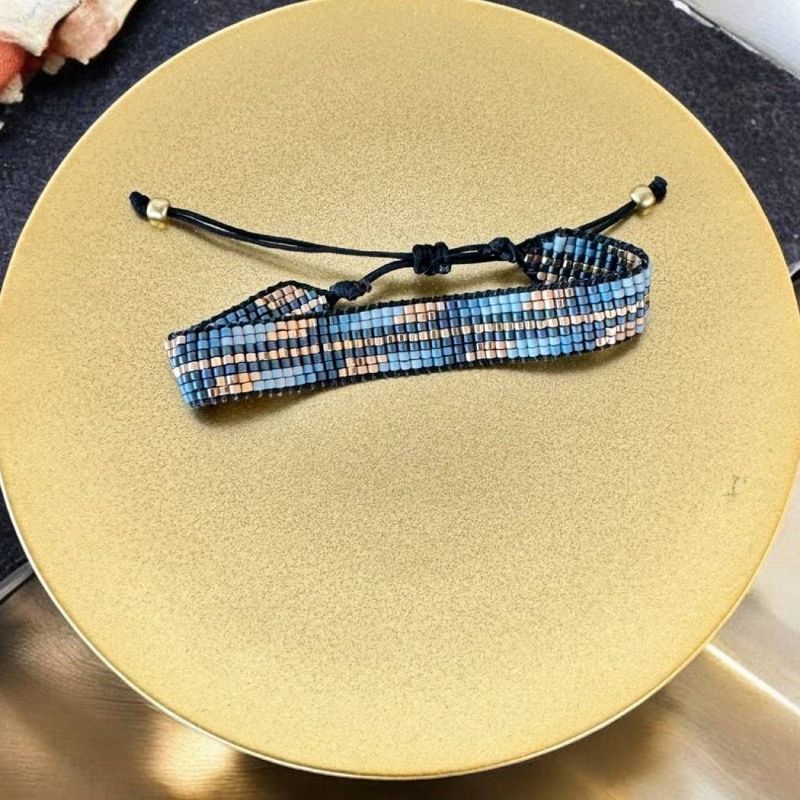 Fashion, accesorii si bijuterii - Femei - Bijuterii femei - Bratari femei - Bratara snur miyuki pentru femei, Jouri in nuante metalice de gri si auriu - Infinity.ro