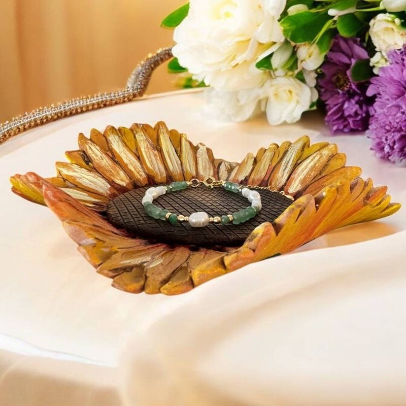 Fashion, accesorii si bijuterii - Femei - Bijuterii femei - Bratari femei - Bratara dama Lana din jad verde si perle naturale cu argint placat cu aur - Infinity.ro