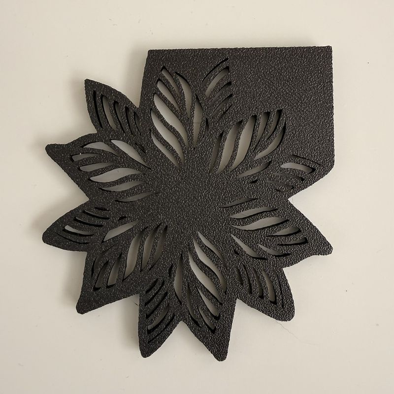 Casa si Gradina - Bucatarie si vesela - Accesorii bar - Suporturi bauturi - Set 4 suporturi / coastere pahare, Floare, 10 X 9.5 cm, Negru, imprimate 3D - Infinity.ro