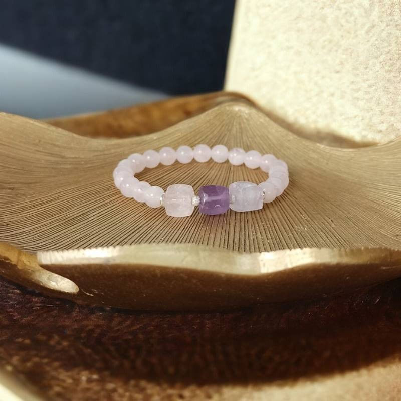 Fashion, accesorii si bijuterii - Femei - Bijuterii femei - Bratari femei - Bratara pentru femei Sipra, din cristale de Cuart Roz de madagascar si Ametist cu accesorii din argint 925 - Infinity.ro