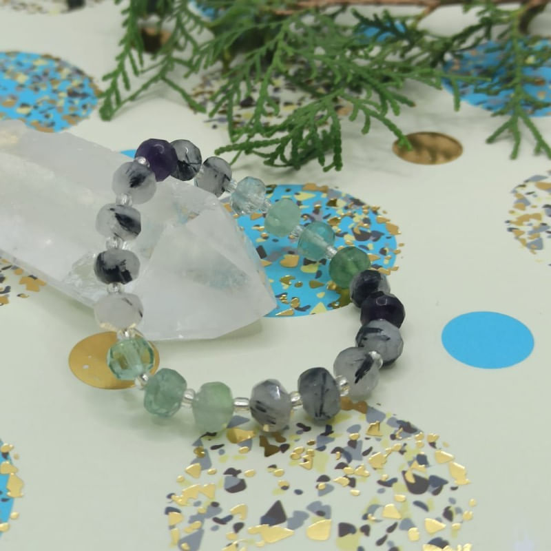 Fashion, accesorii si bijuterii - Femei - Bijuterii femei - Bratari femei - Bratara cristale femei Leonora, cu pietre semipretioase de Fluorit si Cuart Rutilat, magele fatetate de 6mm - Infinity.ro
