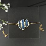 Fashion, accesorii si bijuterii - Femei - Bijuterii femei - Coliere femei - Lant cu Pandantiv cristale Kyanit, Saloni, placat cu aur de 18K - Infinity.ro