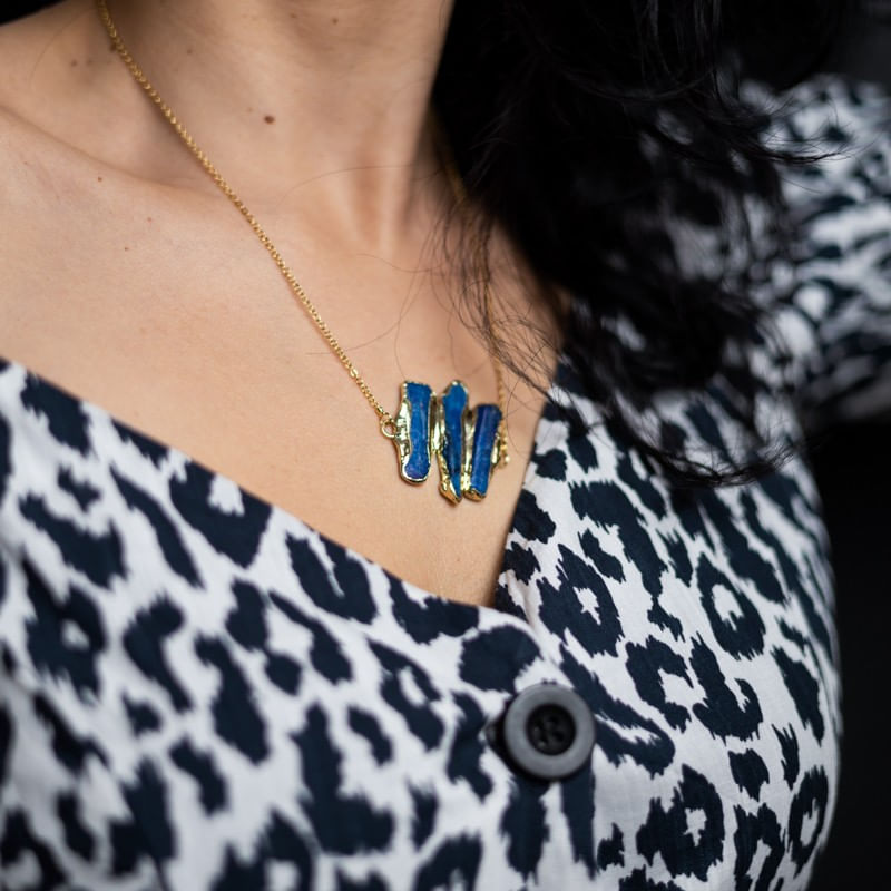 Fashion, accesorii si bijuterii - Femei - Bijuterii femei - Coliere femei - Lant cu Pandantiv cristale Kyanit, Saloni, placat cu aur de 18K - Infinity.ro