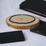 Fashion, accesorii si bijuterii - Barbati - Bijuterii barbati - Lanturi si pandantive barbati - Colier barbati Eran din margele de Onix mat si hematit cu inchidere magnetica - Infinity.ro