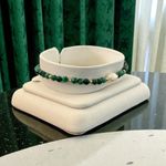 Fashion, accesorii si bijuterii - Femei - Bijuterii femei - Bratari femei - Bratara eleganta elastica Elina din malachit cu perla naturala si argint placat cu aur - Infinity.ro