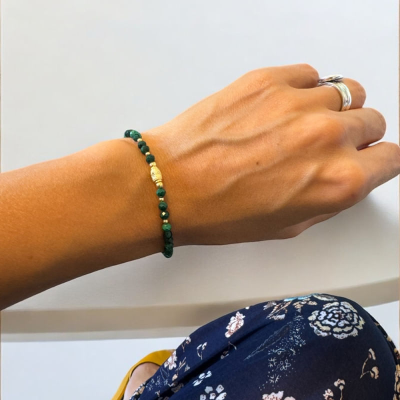 Fashion, accesorii si bijuterii - Femei - Bijuterii femei - Bratari femei - Bratara dama Linda din cristale de malachit natural si accesorii din argint placat cu aur - Infinity.ro