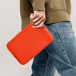 Laptop, Telefoane si Tablete - Tablete si accesorii tablete - Accesorii Tablete - Huse tablete - Husa tip pouch Kwmobile universala pentru tableta, neopren, portocaliu, protectie la zgarieturi, fermoar - Infinity.ro