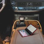 Fashion, accesorii si bijuterii - Barbati - Accesorii barbati - Portofele barbati - Portdocument auto Kwmobile pentru acte 10.5 x 14.8 cm, piele ecologica, mov, portabil, antizgarieturi - Infinity.ro