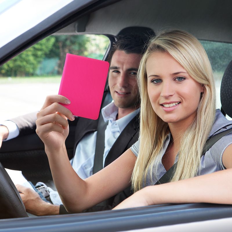 Fashion, accesorii si bijuterii - Barbati - Accesorii barbati - Portofele barbati - Portdocument auto Kwmobile universal, neopren, roz, portabil, antizgarieturi - Infinity.ro