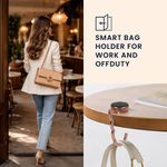 Casa si Gradina - Mobilier - Feronerie si accesorii mobila - Set 2 carlige de masa pentru geanta Kwmobile, inchidere magnetica, pliabile, anti-alunecare, metal, auriu, bronz - Infinity.ro