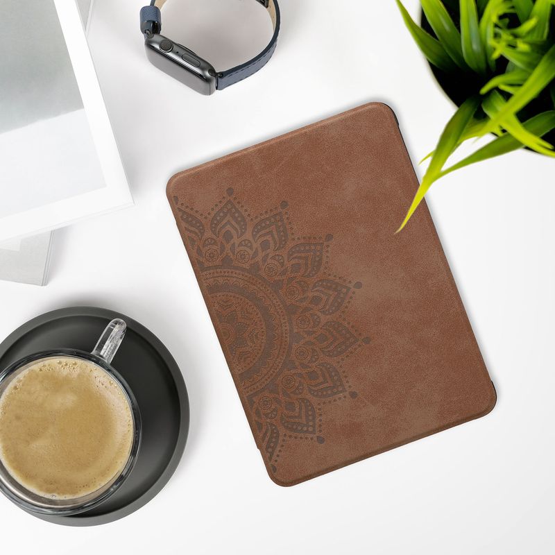 Laptop, Telefoane si Tablete - Ebook reader si accesorii - Accesorii eBook Reader - Husa Kwmobile pentru Amazon Kindle Paperwhite 12 (2024), Colorsoft, protectie la socuri, piele ecologica, maro - Infinity.ro