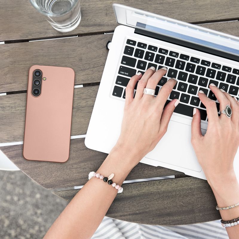 Laptop, Telefoane si Tablete - Telefoane mobile si accesorii - Accesorii Telefoane - Huse telefoane - Husa Kwmobile pentru Samsung Galaxy A54 5G, anti-alunecare, silicon, auriu, roz - Infinity.ro