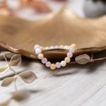 Fashion, accesorii si bijuterii - Femei - Bijuterii femei - Bratari femei - Bratara pietre semipretioase Adana, realizata manual din cristale de Piatra Lunii si Jad, sfere de 6mm - Infinity.ro