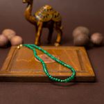 Fashion, accesorii si bijuterii - Femei - Bijuterii femei - Coliere femei - Colier Choker cu pietre sintetice de Malachit si Jad natural cu accesorii si sistem de inchidere argint placat cu aur - Infinity.ro